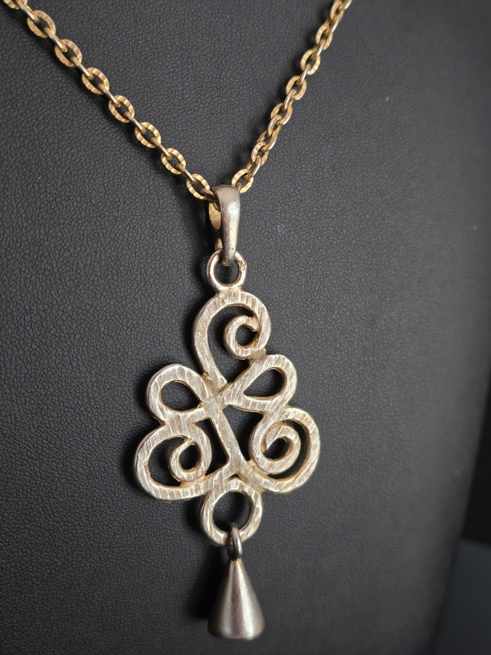 Vintage 1990s Casual Corner abstract scroll pendant necklace - Picture 2 of 11